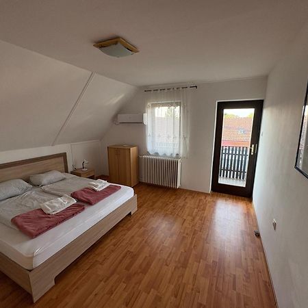 Szomszéd Ház Apartman Keszthely Kültér fotó